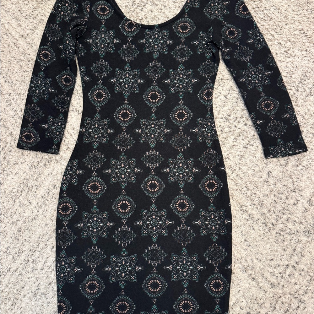 Elegant Black Patterned Dress